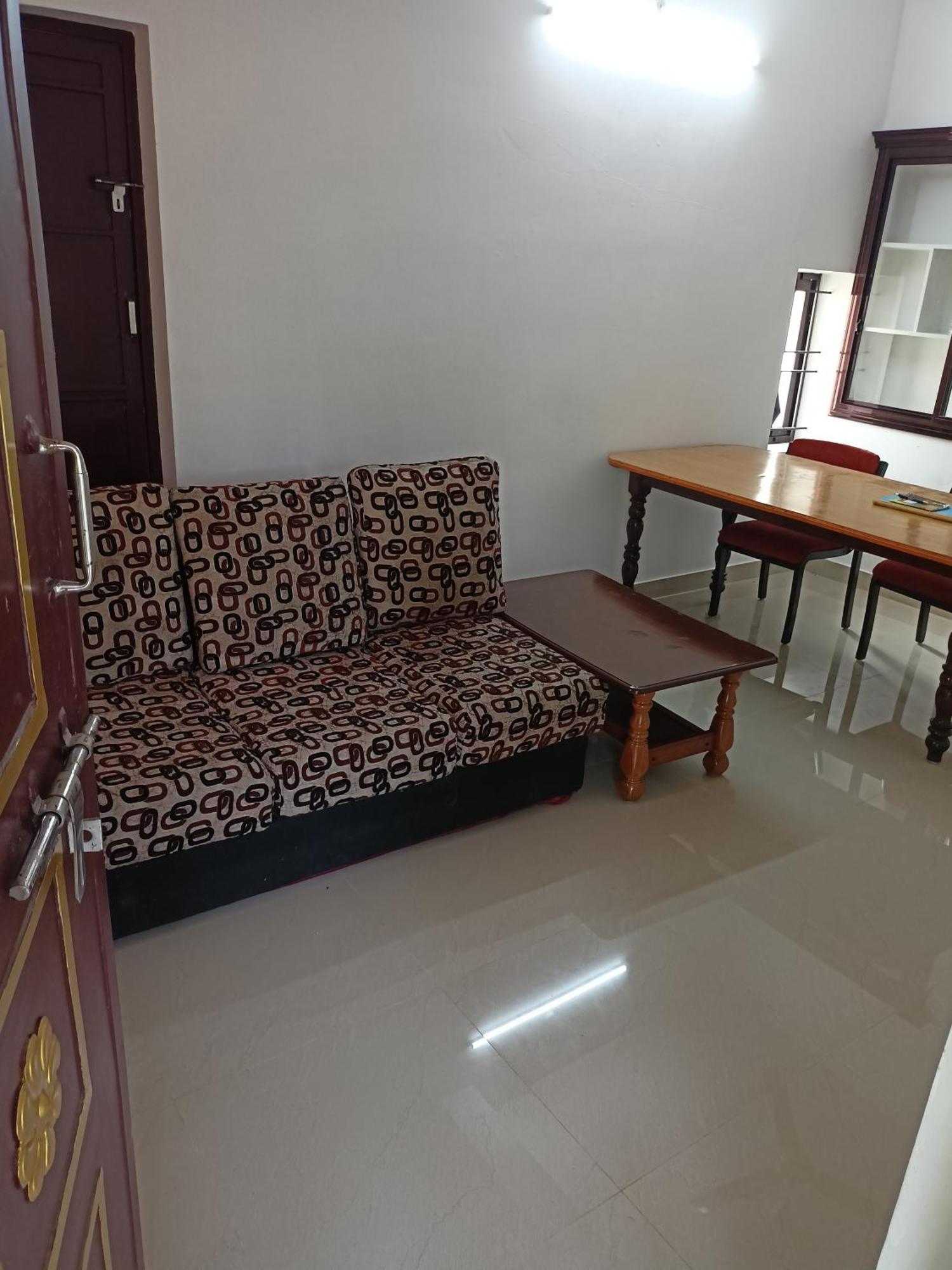 Space Villa Homestay Irimbranallur Luaran gambar